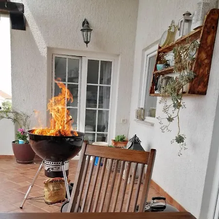 Veliki Balkon S Pogledom Na More *