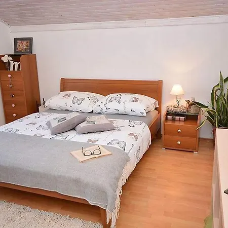 Veliki Balkon S Pogledom Na More * 스베티필립아이자코브